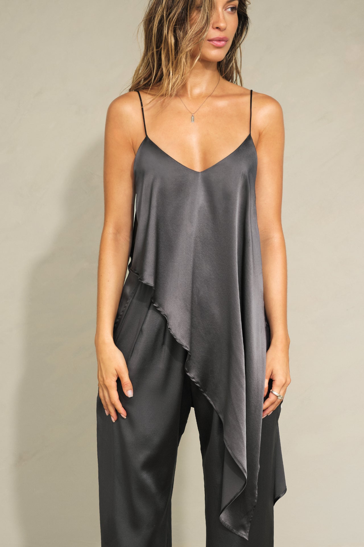 Asymmetrical Silk Tank - Iron – JOAH BROWN®