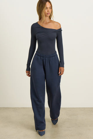 Off Shoulder Twist Long Sleeve