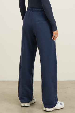 Oversized Straight Leg Jogger
