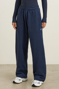 Oversized Straight Leg Jogger