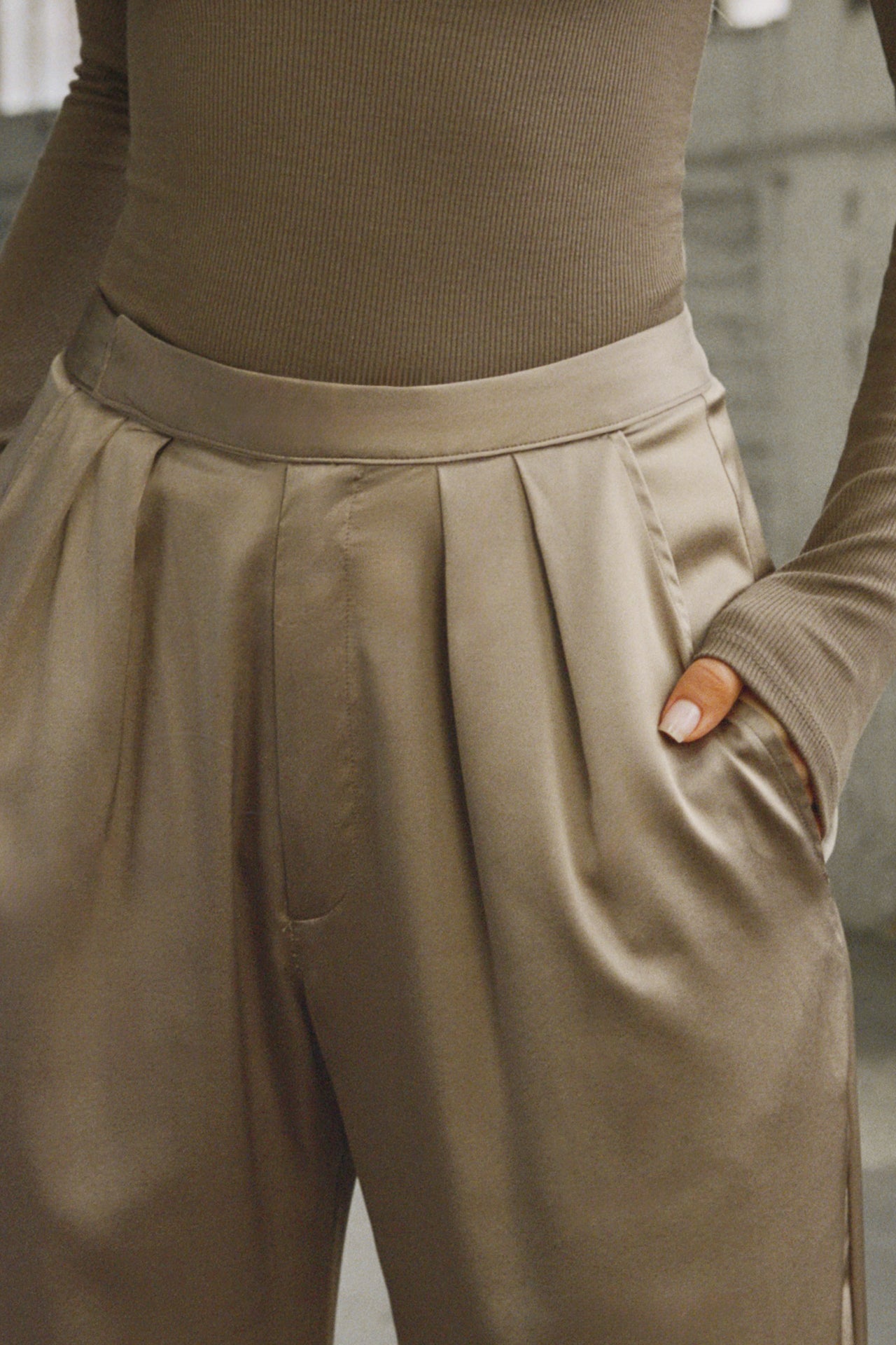 Relaxed Silk Trouser